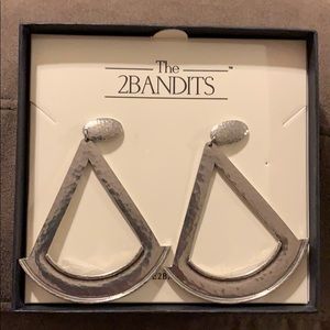 The 2Bandits Earrings